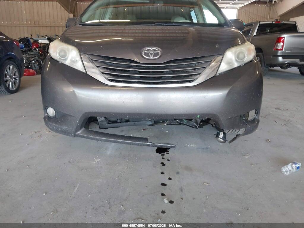 5TDYK3DC6BS007067 2011 TOYOTA SIENNA photo no. 6