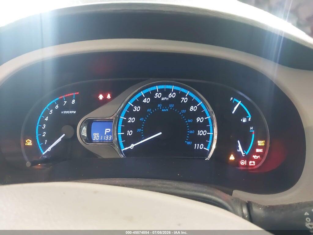 5TDYK3DC6BS007067 2011 TOYOTA SIENNA photo no. 7