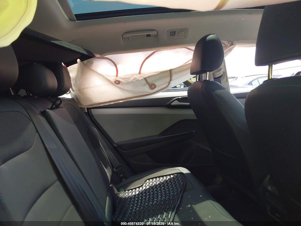 3VVJX7B2XRM119533 2024 VOLKSWAGEN TAOS photo no. 8