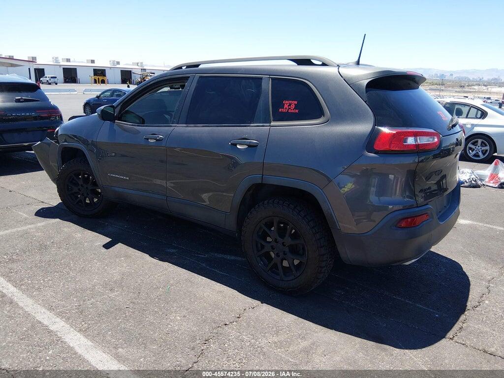 1C4PJMCS0HW632666 2017 JEEP CHEROKEE photo no. 3