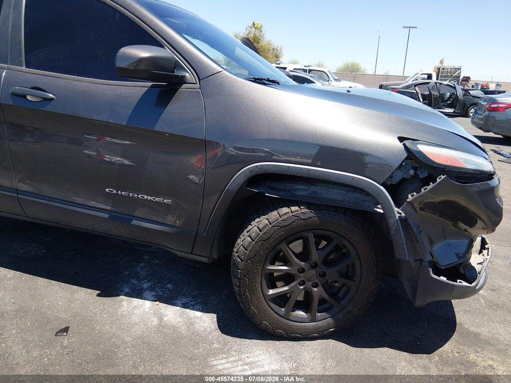 1C4PJMCS0HW632666 2017 JEEP CHEROKEE photo no. 6