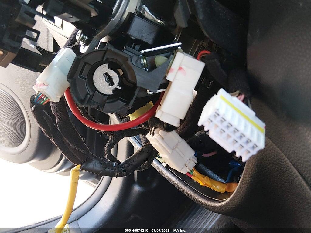 KNDJP3A50F7210299 2015 KIA SOUL photo no. 6