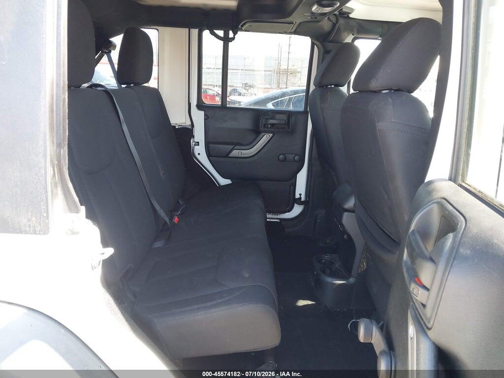 1C4BJWDG5GL240119 2016 JEEP WRANGLER UNLIMITED photo no. 8