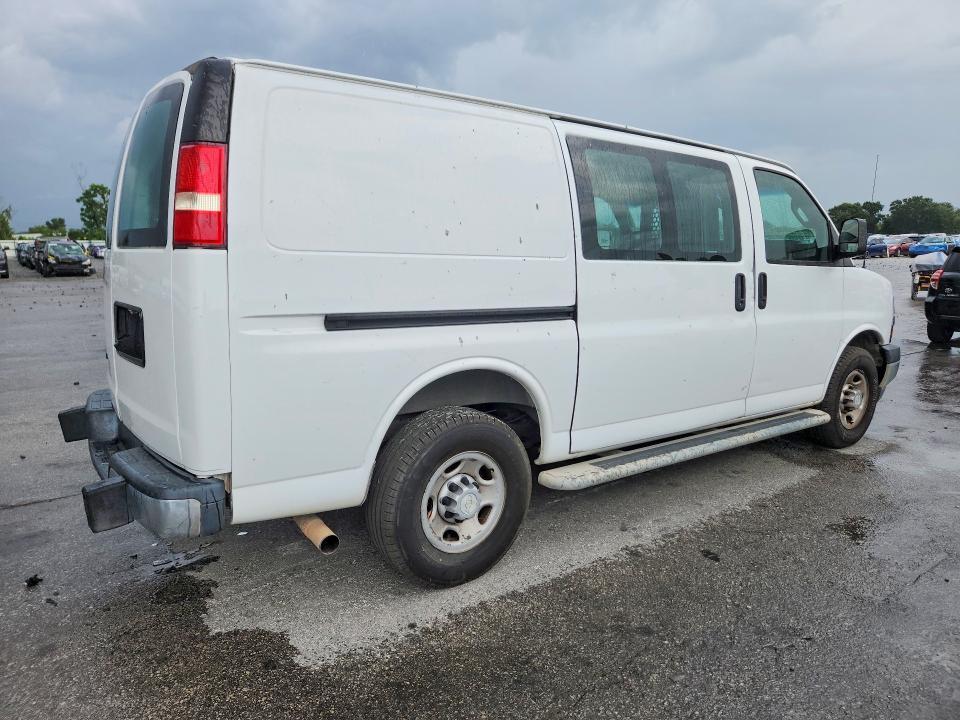 2027 CHEVROLET EXPRESS 2500 CARGO DELIVERY VAN — Фото 3 из 13