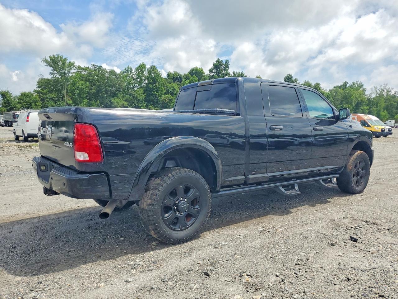2014 RAM 2500 SLT — Фото 3 из 12