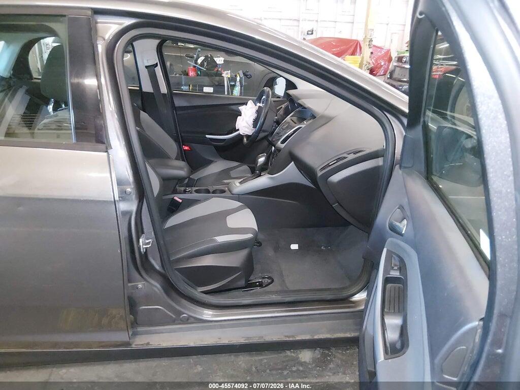 1FAHP3K25CL216059 2012 FORD FOCUS photo no. 5