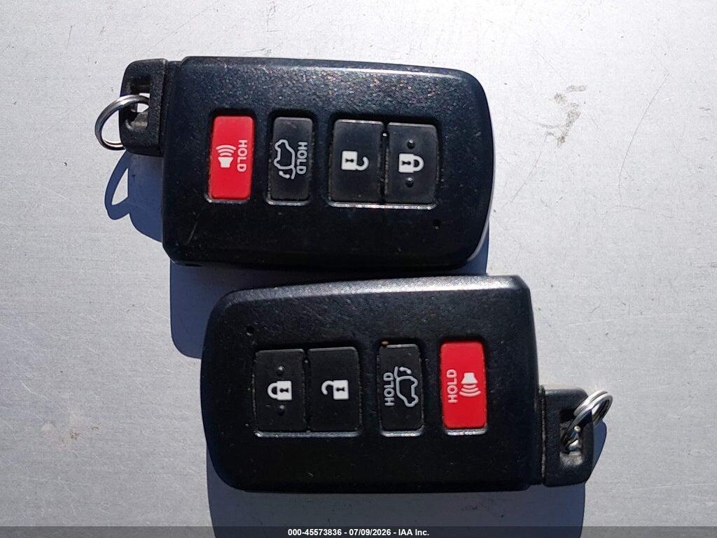 JTMRFREV6JD255602 2018 TOYOTA RAV4 photo no. 11