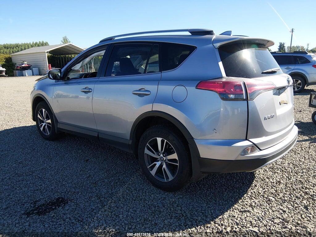 JTMRFREV6JD255602 2018 TOYOTA RAV4 photo no. 3