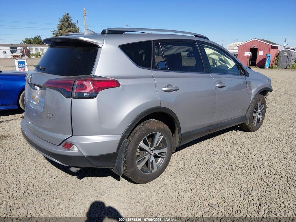 JTMRFREV6JD255602 2018 TOYOTA RAV4 photo no. 4