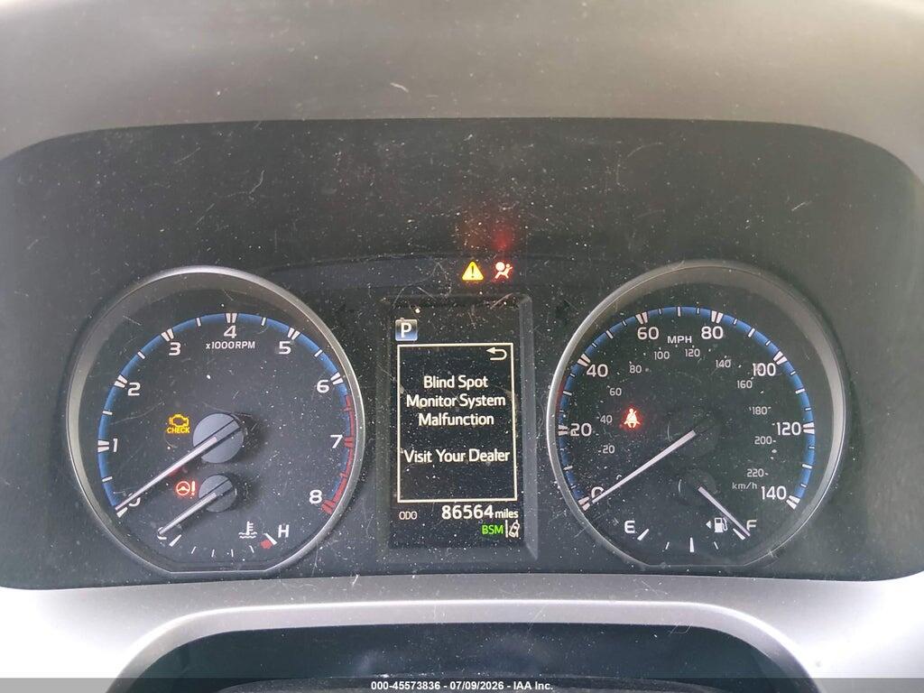 JTMRFREV6JD255602 2018 TOYOTA RAV4 photo no. 7