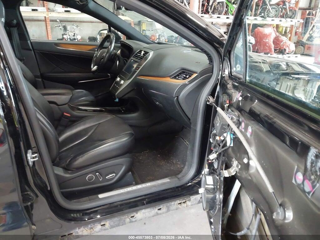 5LMTJ3DH3GUJ30832 2016 LINCOLN MKC photo no. 5