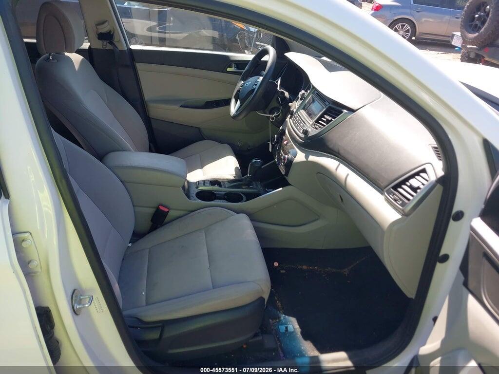 KM8J3CA45HU398627 2017 HYUNDAI TUCSON photo no. 5