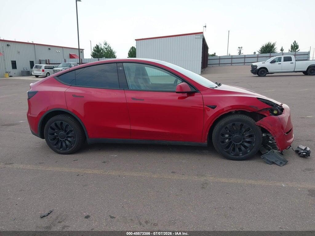 7SAYGDEE4NF519767 2022 TESLA MODEL Y photo no. 12