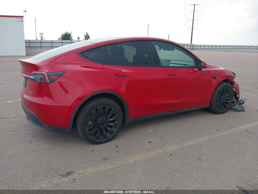 7SAYGDEE4NF519767 2022 TESLA MODEL Y photo no. 4