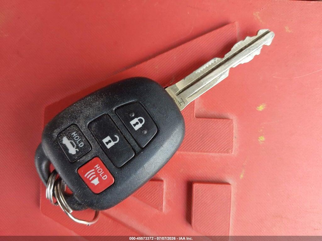5YFBURHE1GP396537 2016 TOYOTA COROLLA photo no. 11
