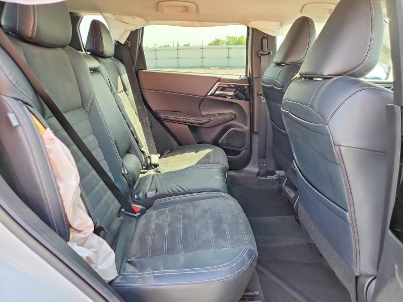 2024 MITSUBISHI OUTLANDER SE — Фото 11 из 13