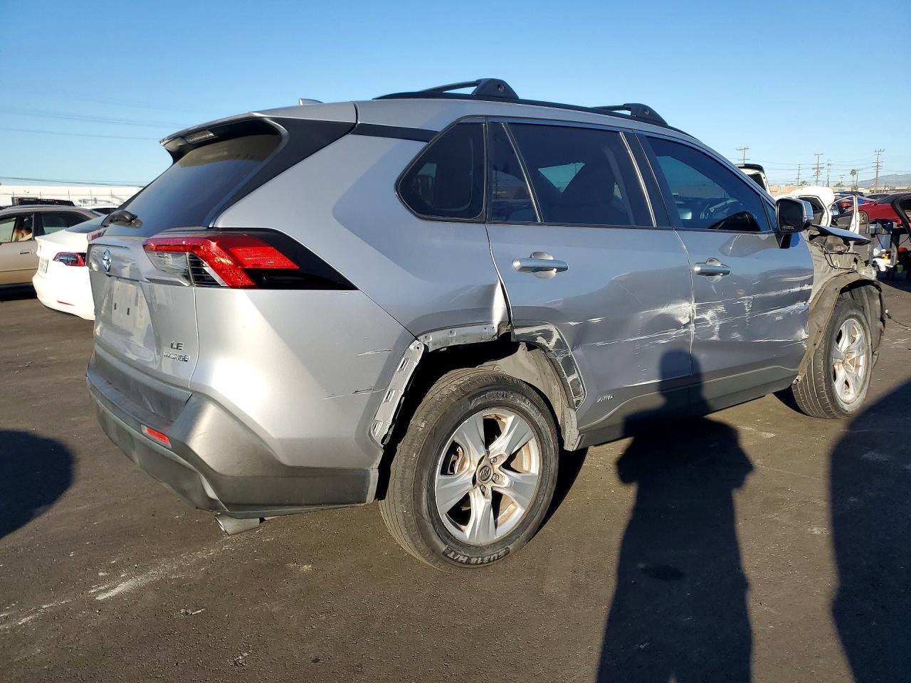 2019 TOYOTA RAV4 HYBD — Фото 3 из 13