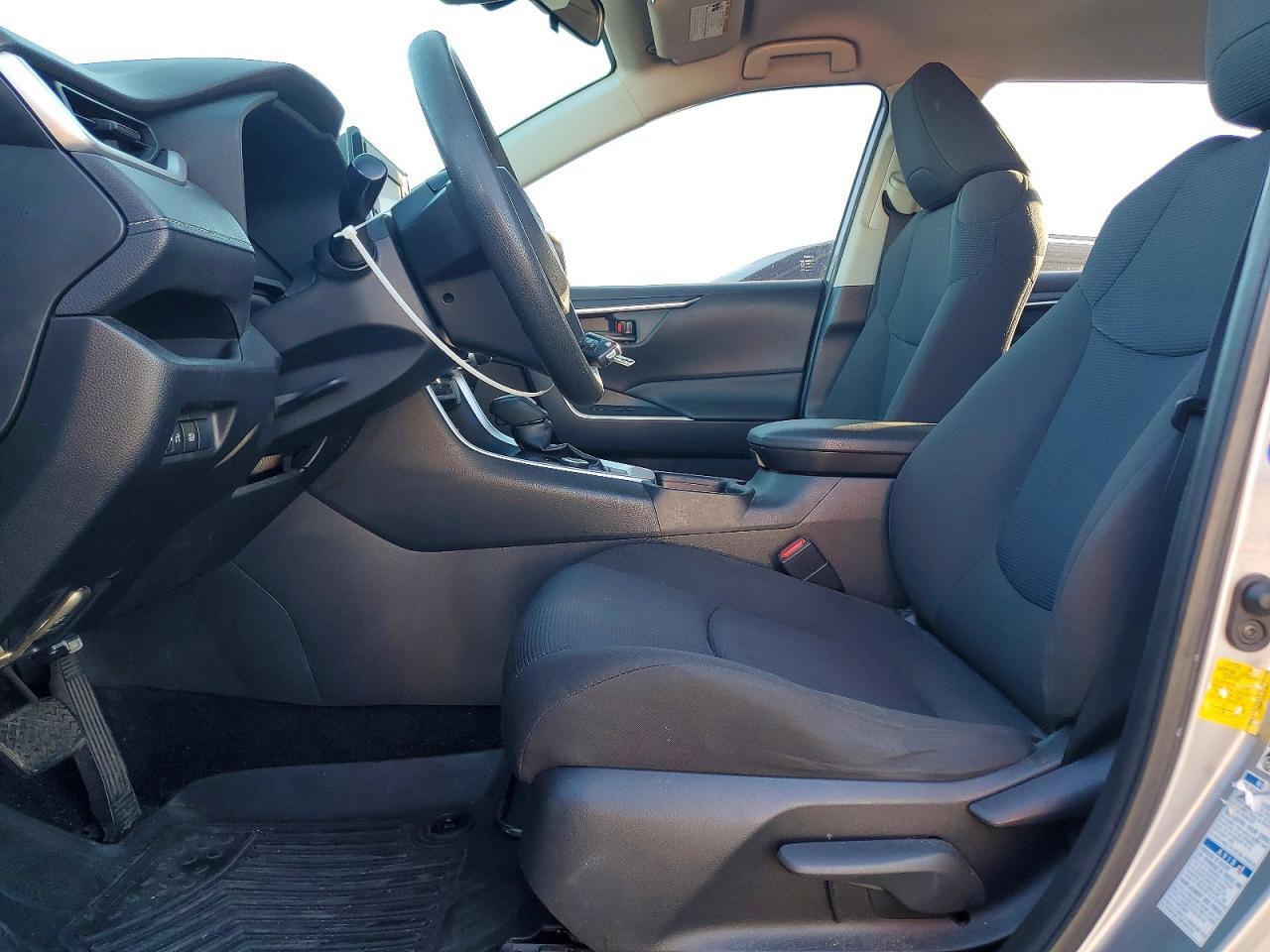 2019 TOYOTA RAV4 HYBD — Фото 7 из 13