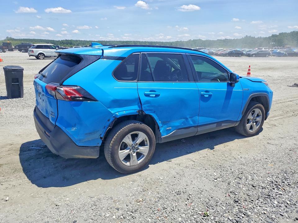 2019 TOYOTA RAV4 HYBRID XLE — Фото 3 из 12