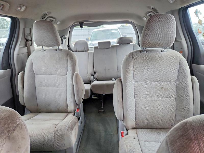 2017 TOYOTA SIENNA L 7-PASSENGER — Фото 10 из 13