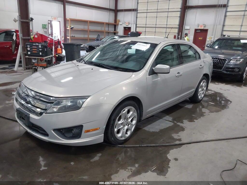 3FAHP0HA8AR128604 2010 FORD FUSION photo no. 2