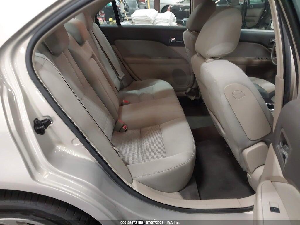 3FAHP0HA8AR128604 2010 FORD FUSION photo no. 8