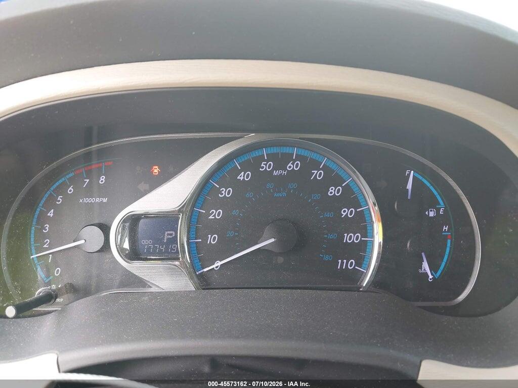 5TDYK3DC4BS099117 2011 TOYOTA SIENNA photo no. 7