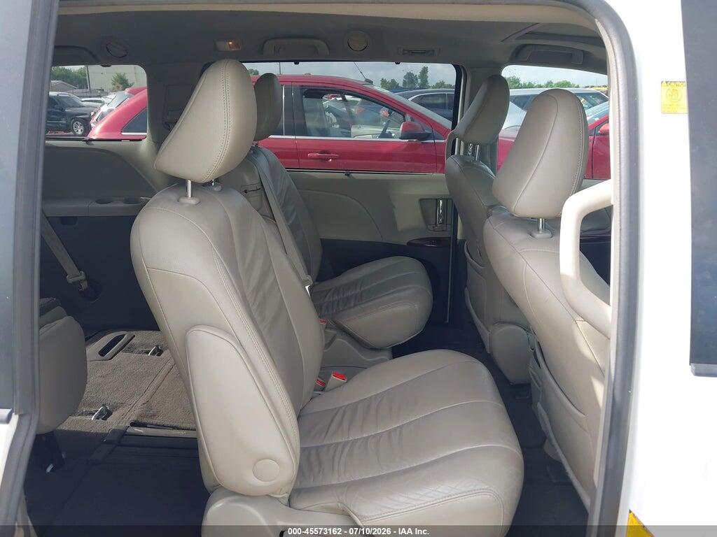 5TDYK3DC4BS099117 2011 TOYOTA SIENNA photo no. 8