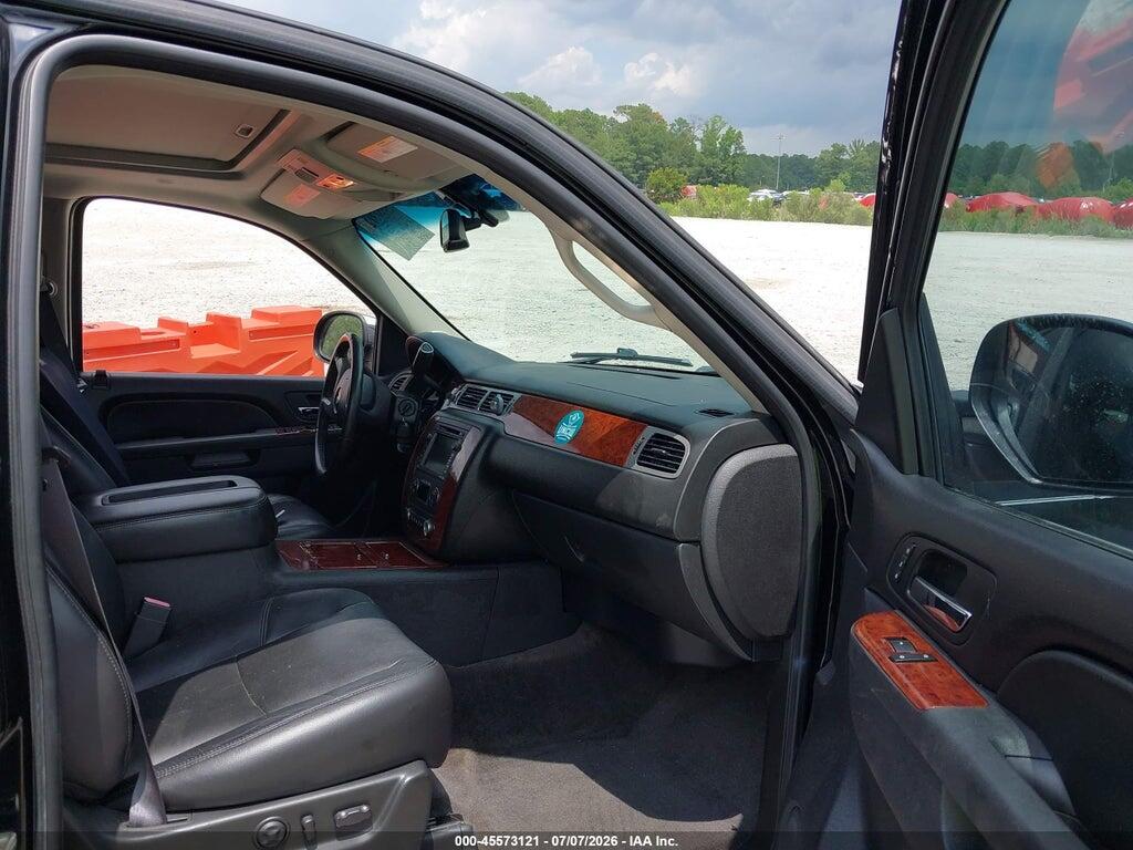 1GNSKCE04BR283019 2011 CHEVROLET TAHOE photo no. 5