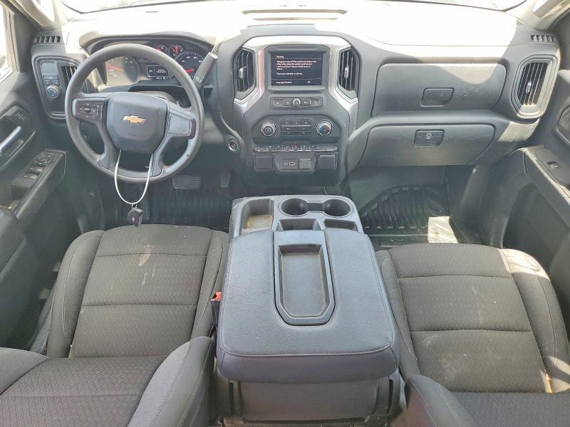 2023 CHEVROLET SILVERADO C1500 — Фото 8 из 12