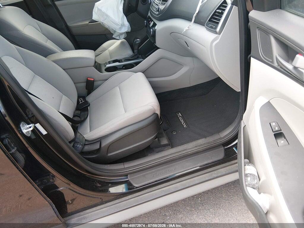 KM8J3CA22HU437883 2017 HYUNDAI TUCSON photo no. 5