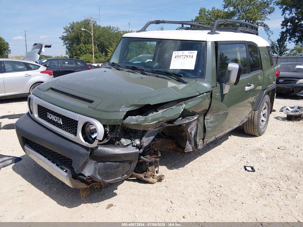 JTEBU4BFXEK181752 2014 TOYOTA FJ CRUISER photo no. 2