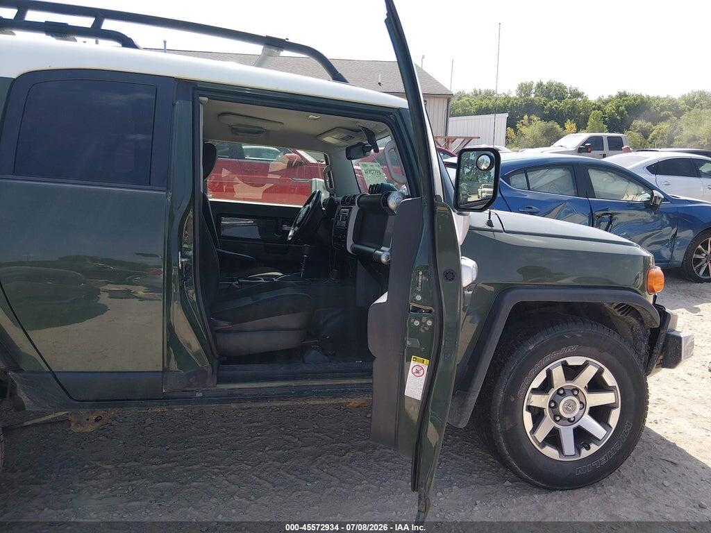 JTEBU4BFXEK181752 2014 TOYOTA FJ CRUISER photo no. 5