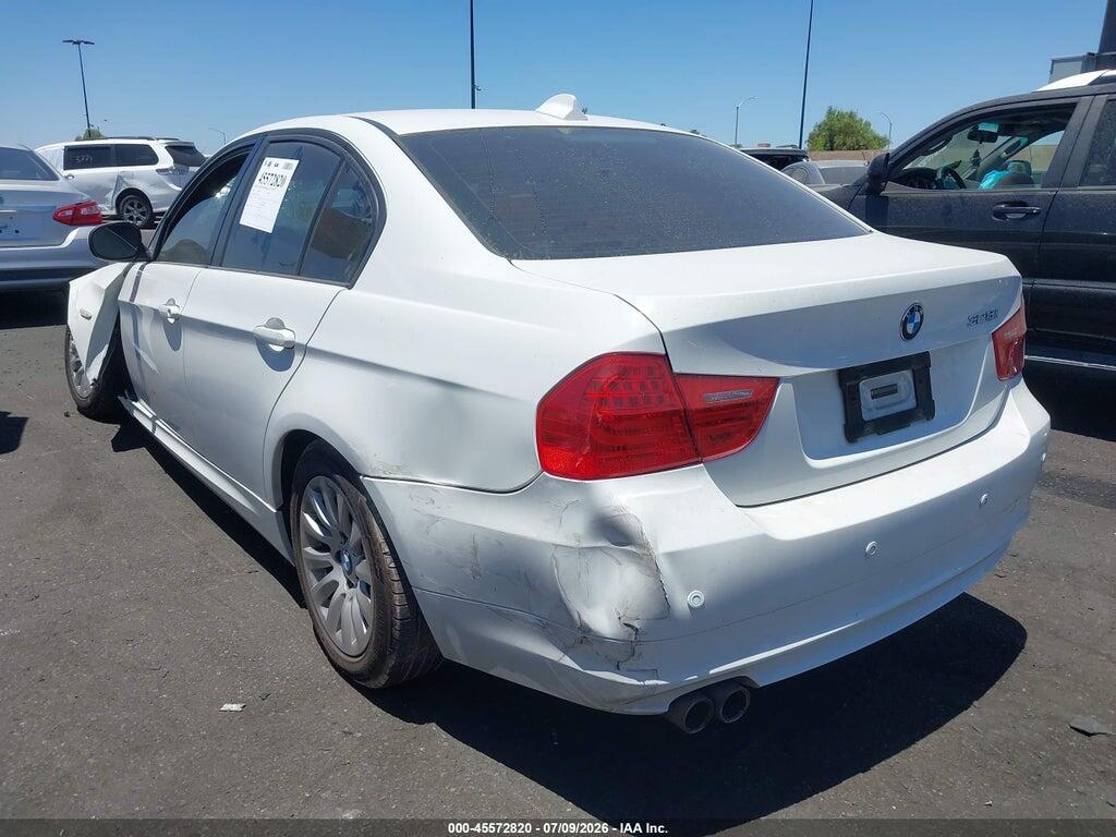 WBAPH77579NL81666 2009 BMW 328I photo no. 3