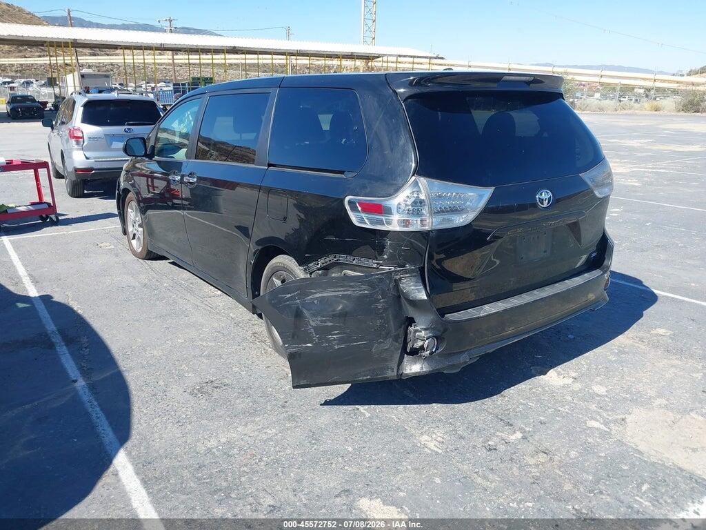 5TDXK3DC2ES500177 2014 TOYOTA SIENNA photo no. 3