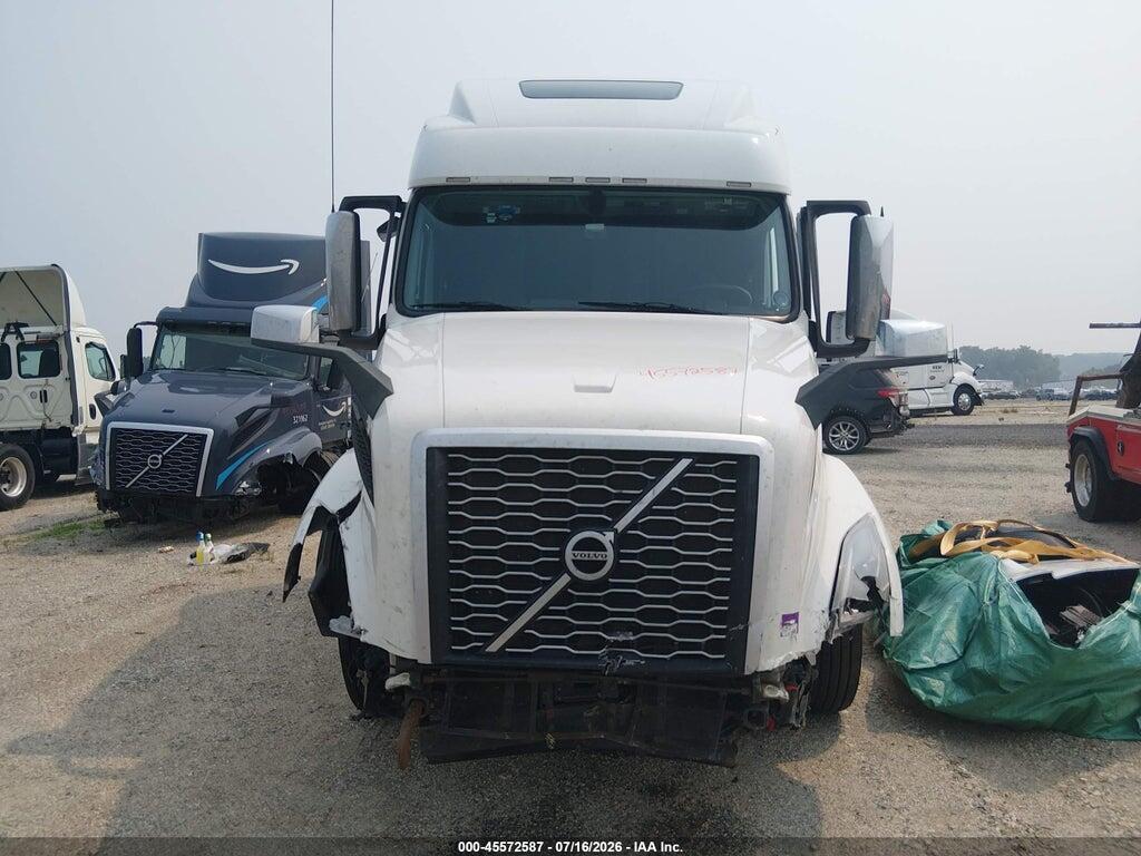 4V4NC9EH6RN629959 2024 VOLVO VNL photo no. 12