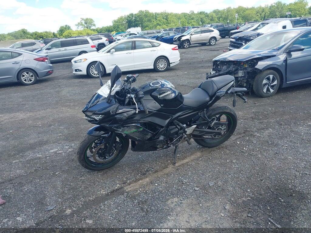 ML5EXER16SDAF4093 2025 KAWASAKI EX650 photo no. 2