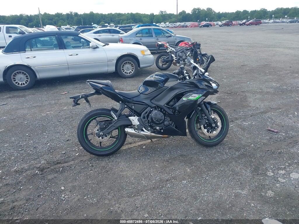 ML5EXER16SDAF4093 2025 KAWASAKI EX650 photo no. 4
