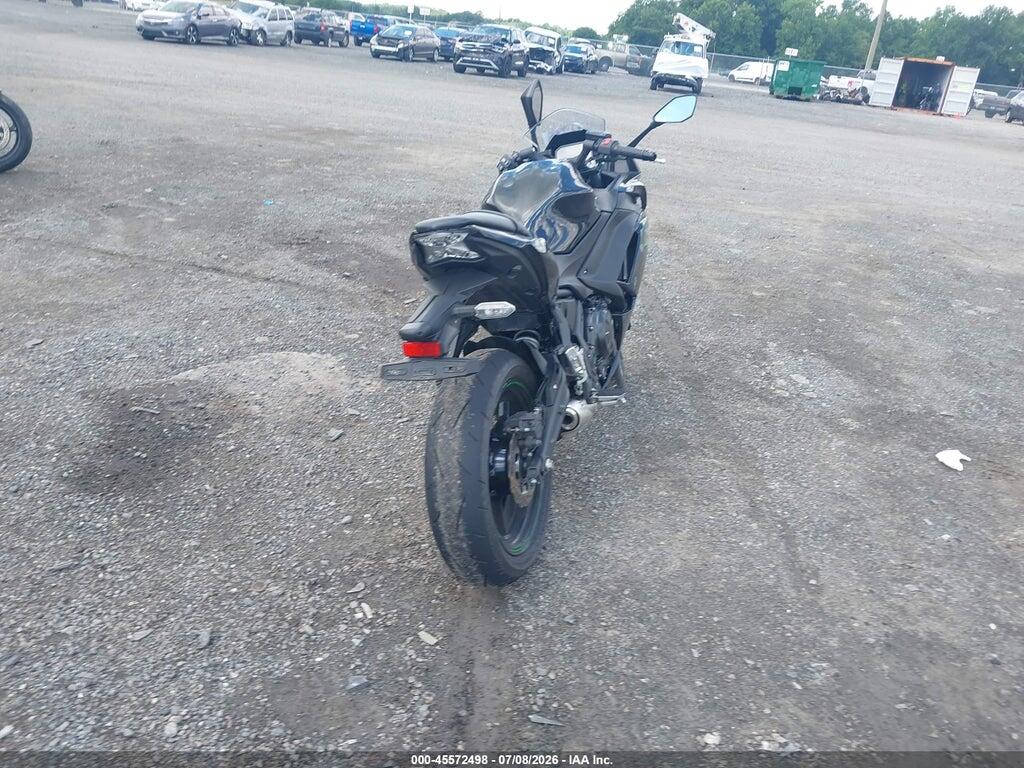 ML5EXER16SDAF4093 2025 KAWASAKI EX650 photo no. 6