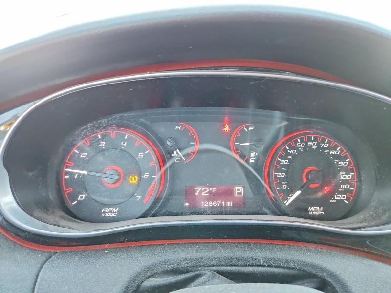 2016 DODGE DART SXT — Фото 9 из 12