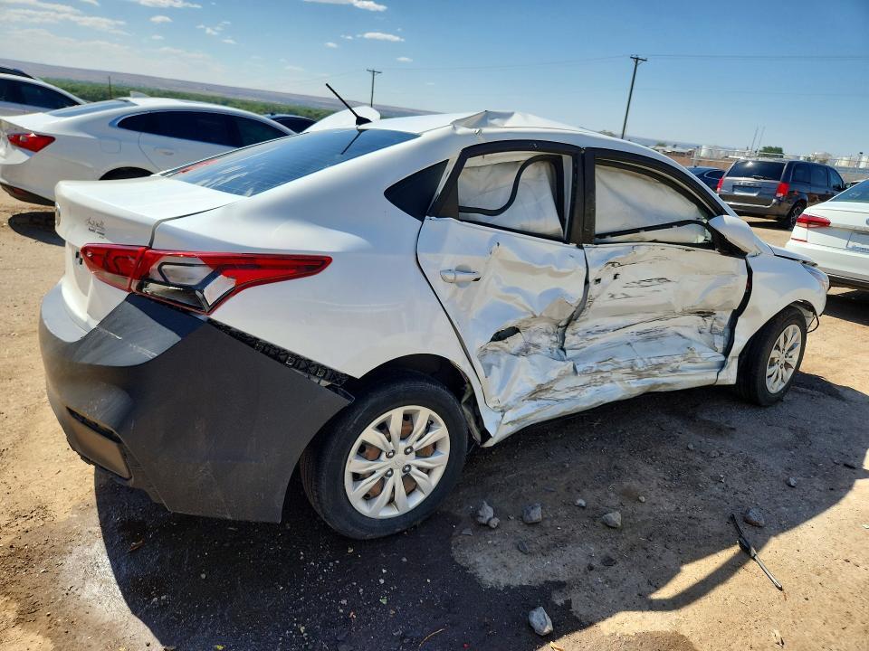 2019 HYUNDAI ACCENT SE — Фото 3 из 12