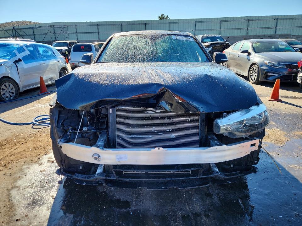 WBA8E1G33HNU18266 2017 BMW 320 photo no. 5