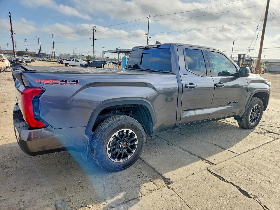 2023 TOYOTA TUNDRA SR5 — Фото 3 из 12