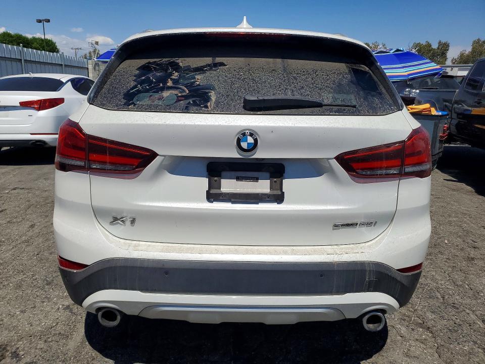 2021 BMW X1 SDRIVE28I — Фото 6 из 13