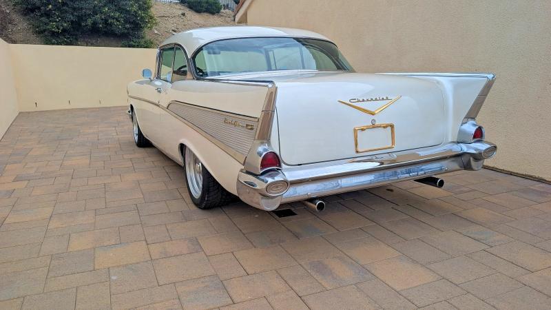 1957 CHEVROLET BEL AIR HARD TOP — Фото 3 из 13