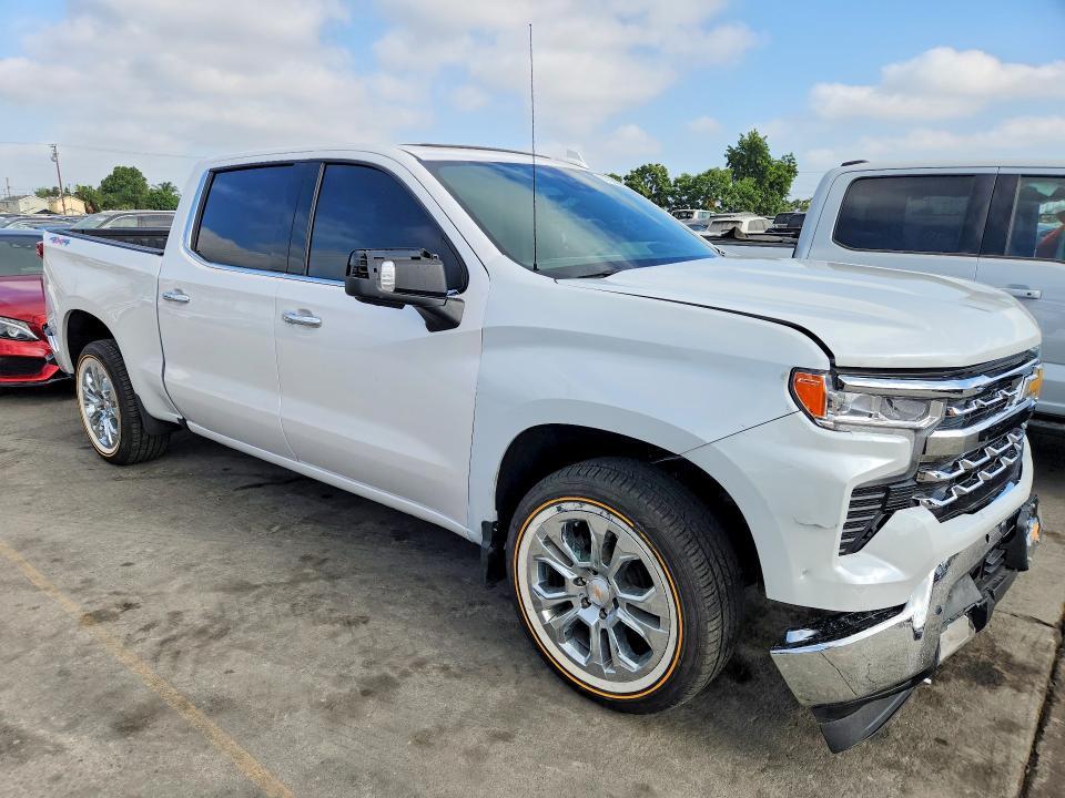 2025 CHEVROLET SILVERADO K1500 LTZ — Фото 4 из 12