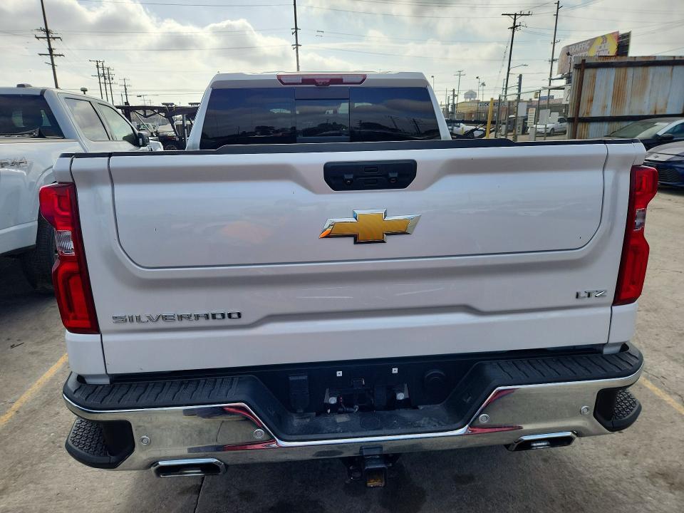 2025 CHEVROLET SILVERADO K1500 LTZ — Фото 6 из 12