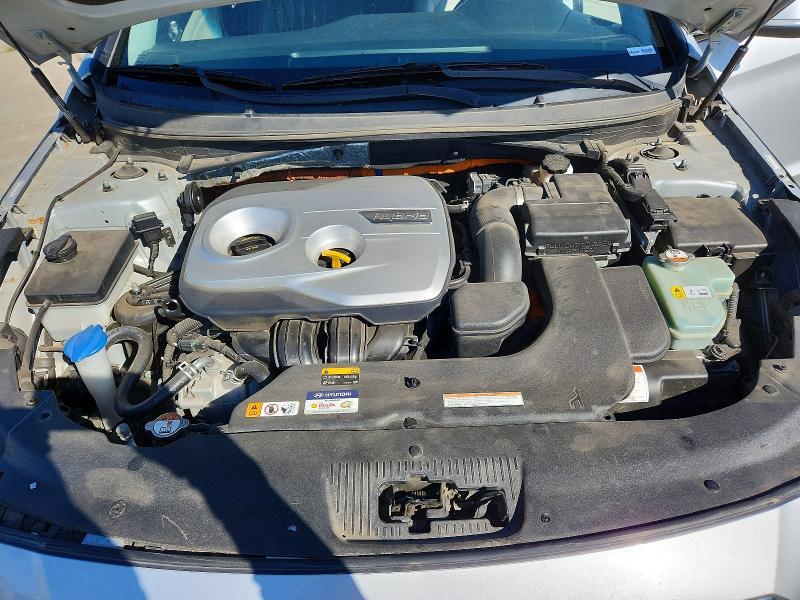 2017 HYUNDAI SONATA HYBRID SE — Фото 11 из 12