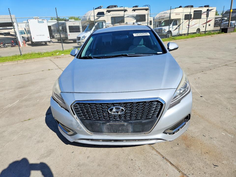 2017 HYUNDAI SONATA HYBRID SE — Фото 5 из 12