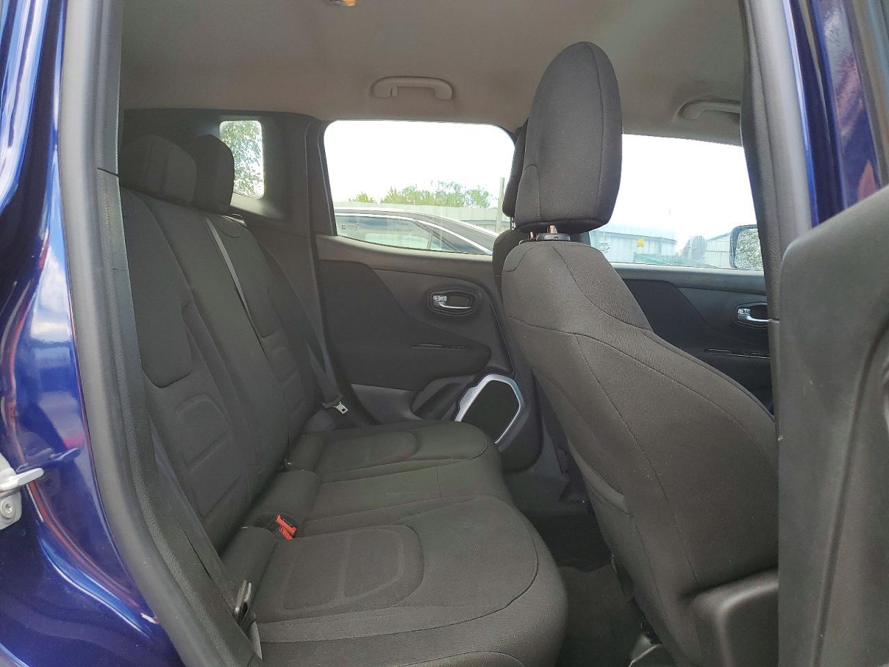 2018 JEEP RENEGADE LATITUDE — Фото 11 из 13